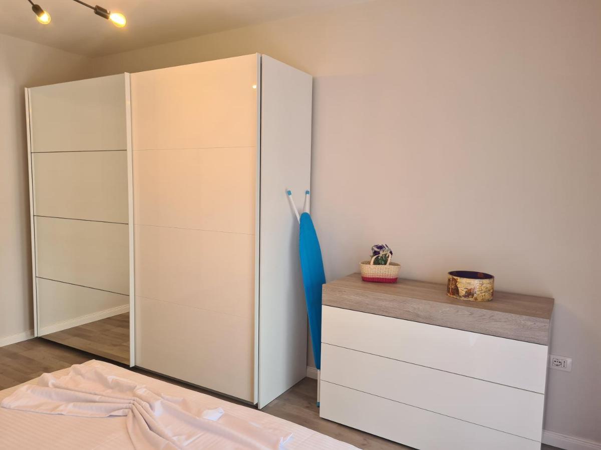Old Beach Apartment Vlora Экстерьер фото