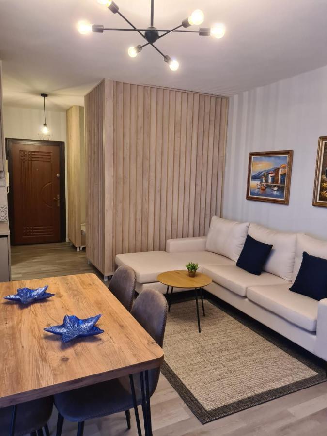 Old Beach Apartment Vlora Экстерьер фото